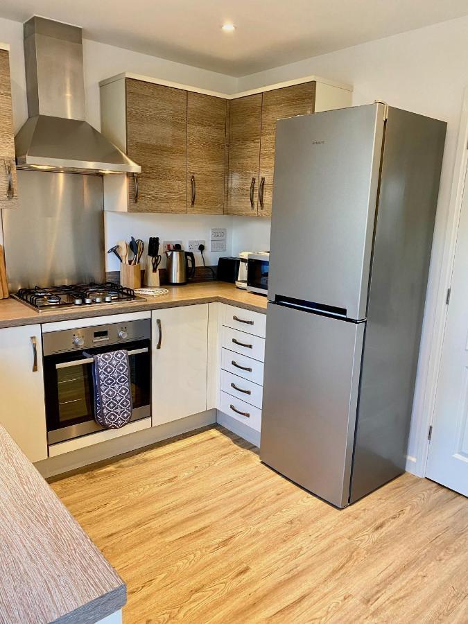 Lovely 2 Bedroom, 2 Bathroom House With Parking. Plymouth Esterno foto