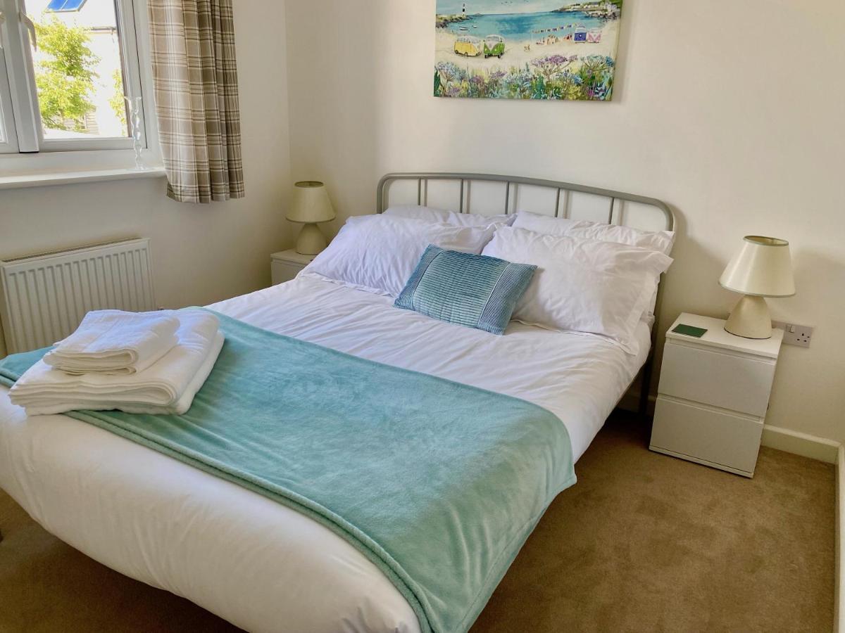 Lovely 2 Bedroom, 2 Bathroom House With Parking. Plymouth Esterno foto